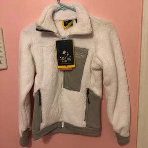 XS White Mountain Hardware Fuzzy Jacket